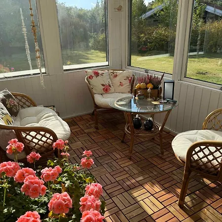 Bright Cozy In Ferienhaus